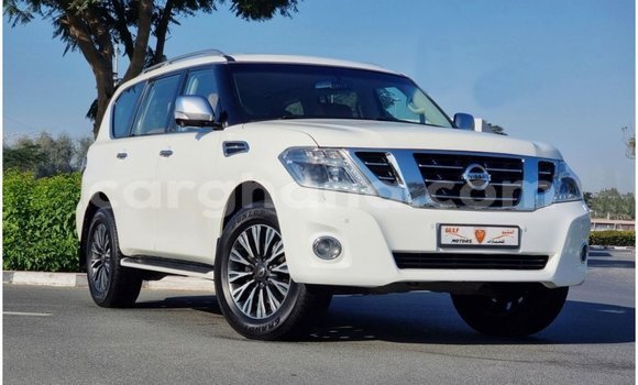 Ra Imported Nissan Patrol funfun Ọkọ̀ in Import - Dubai ni Ashanti