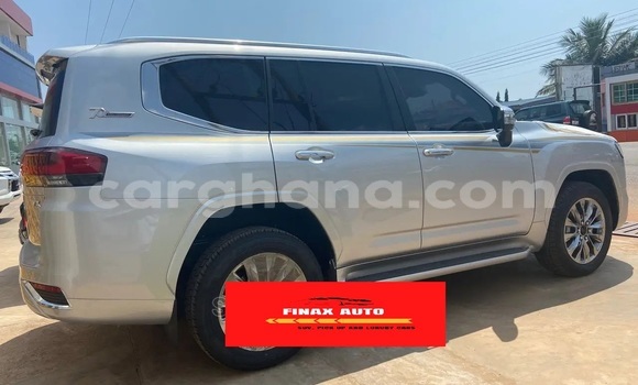 Buy New Toyota Land Cruiser Silver Car in Accra in Greater Accra Buy New Toyota Land Cruiser Silver Car in Accra in Greater Accra