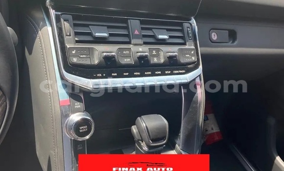 Buy New Toyota Land Cruiser Silver Car in Accra in Greater Accra Buy New Toyota Land Cruiser Silver Car in Accra in Greater Accra