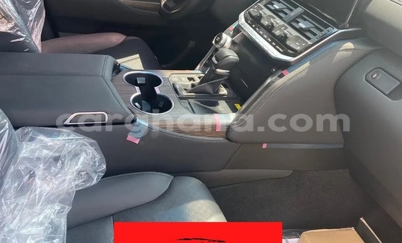 Buy New Toyota Land Cruiser Silver Car in Accra in Greater Accra Buy New Toyota Land Cruiser Silver Car in Accra in Greater Accra