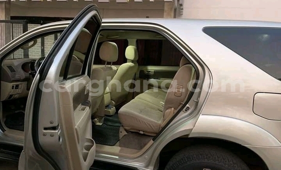 Ra Àlòkù Toyota Fortuner Miiran Ọkọ̀ in Accra ni Greater Accra Ra Àlòkù Toyota Fortuner Miiran Ọkọ̀ in Accra ni Greater Accra