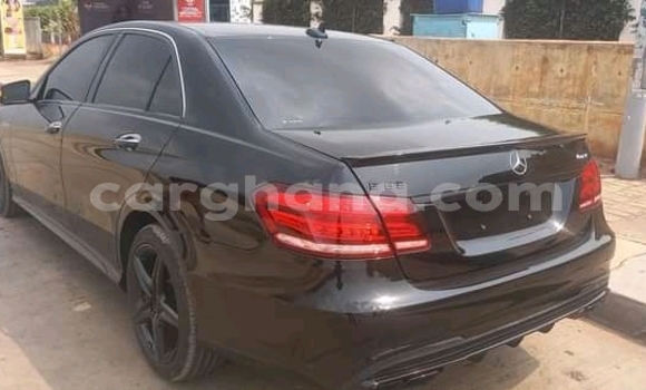 Ra Àlòkù Mercedes‒Benz V-klasse Black Ọkọ̀ in Accra ni Greater Accra Ra Àlòkù Mercedes‒Benz V-klasse Black Ọkọ̀ in Accra ni Greater Accra