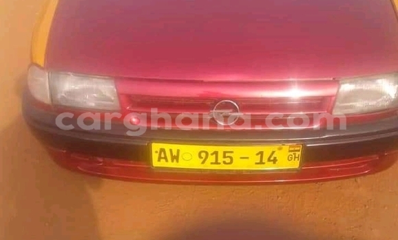 Sayi Na hannu Opel Zafira Red Mota in Accra a Greater Accra