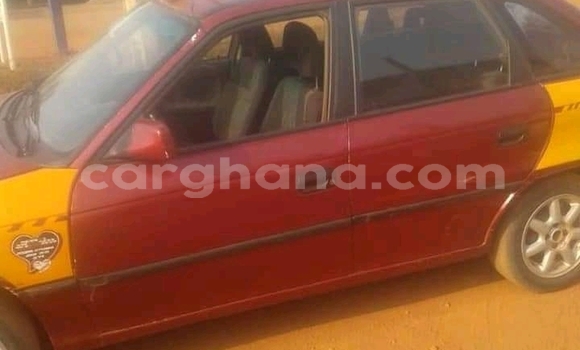 Ra Àlòkù Opel Zafira Red Ọkọ̀ in Accra ni Greater Accra Ra Àlòkù Opel Zafira Red Ọkọ̀ in Accra ni Greater Accra