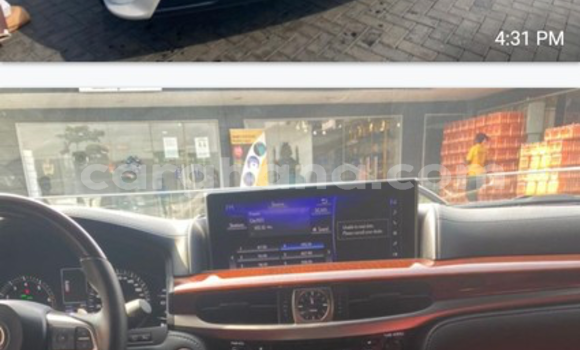 Sayi Na hannu Lexus LX 570 White Mota in Tema a Greater Accra Sayi Na hannu Lexus LX 570 White Mota in Tema a Greater Accra