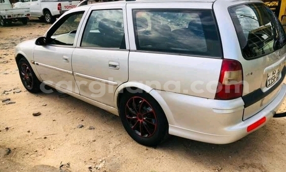 Sayi Na hannu Opel Vectra Sauran Mota in Accra a Greater Accra