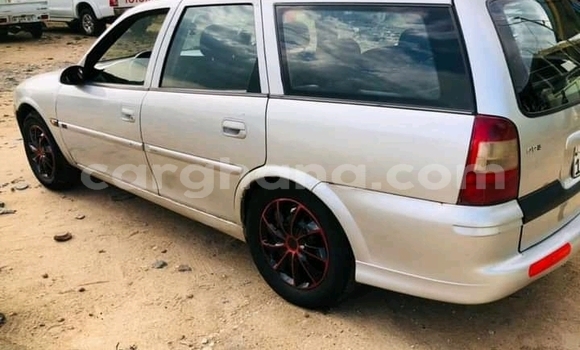 Ra Àlòkù Opel Vectra Miiran Ọkọ̀ in Accra ni Greater Accra Ra Àlòkù Opel Vectra Miiran Ọkọ̀ in Accra ni Greater Accra