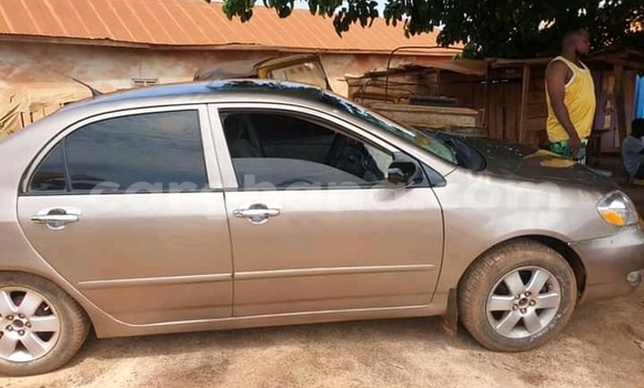 Ra Àlòkù Toyota Corolla Silver Ọkọ̀ in Accra ni Greater Accra Ra Àlòkù Toyota Corolla Silver Ọkọ̀ in Accra ni Greater Accra
