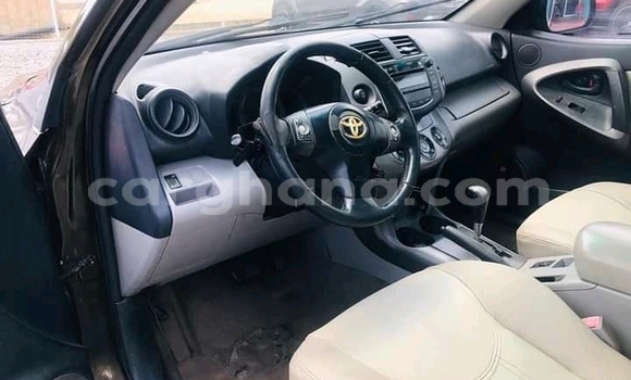 Ra Àlòkù Toyota RAV4 Miiran Ọkọ̀ in Accra ni Greater Accra Ra Àlòkù Toyota RAV4 Miiran Ọkọ̀ in Accra ni Greater Accra