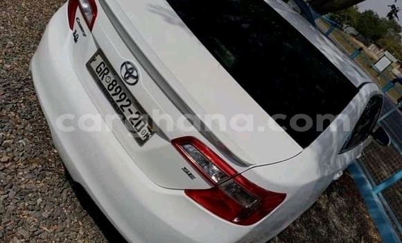 Buy Used Toyota Camry White Car in Accra in Greater Accra