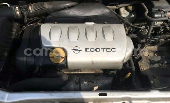 Ra Àlòkù Opel Zafira funfun Ọkọ̀ in Accra ni Greater Accra Ra Àlòkù Opel Zafira funfun Ọkọ̀ in Accra ni Greater Accra