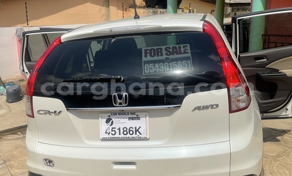 Ra Àlòkù Honda CR–V funfun Ọkọ̀ in Accra ni Greater Accra