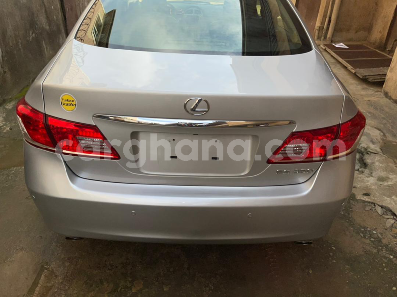 Big with watermark lexus es greater accra tema 39975