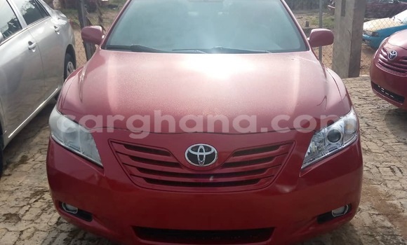Sayi Na hannu Toyota Camry Red Mota in Tema a Greater Accra
