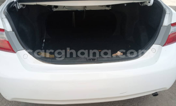 Sayi Na hannu Toyota Camry White Mota in Tema a Greater Accra Sayi Na hannu Toyota Camry White Mota in Tema a Greater Accra