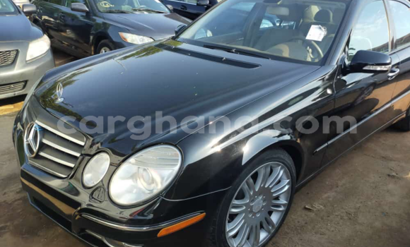 Sayi Na hannu Mercedes‒Benz E–Class Black Mota in Tema a Greater Accra Sayi Na hannu Mercedes‒Benz E–Class Black Mota in Tema a Greater Accra