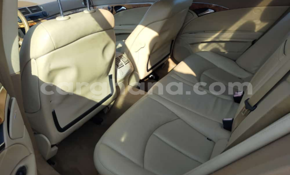 Sayi Na hannu Mercedes‒Benz E–Class Black Mota in Tema a Greater Accra Sayi Na hannu Mercedes‒Benz E–Class Black Mota in Tema a Greater Accra