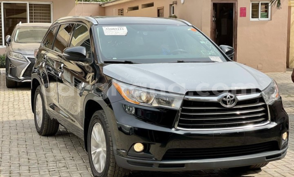 Buy Used Toyota Highlander Black Car in Tema in Greater Accra