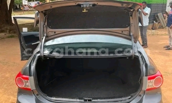 Ra Àlòkù Toyota Corolla Black Ọkọ̀ in Accra ni Greater Accra Ra Àlòkù Toyota Corolla Black Ọkọ̀ in Accra ni Greater Accra