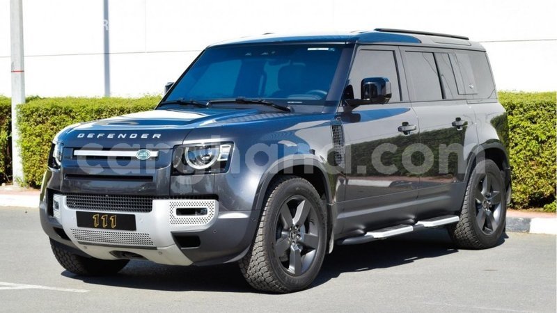 Big with watermark land rover defender ashanti import dubai 40008