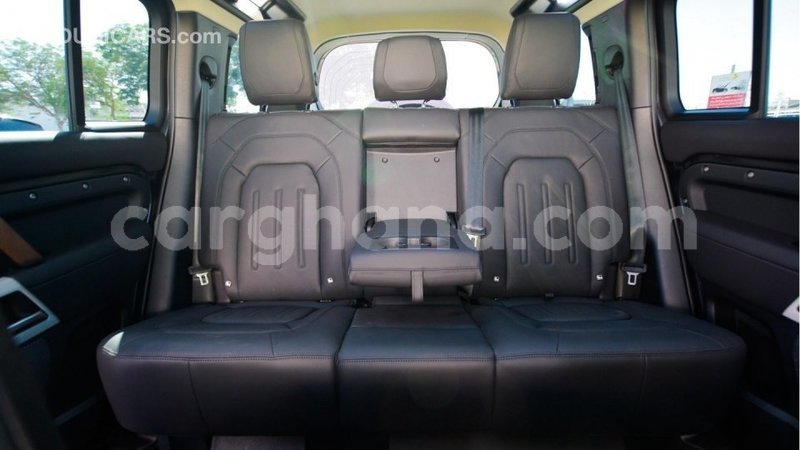 Big with watermark land rover defender ashanti import dubai 40008