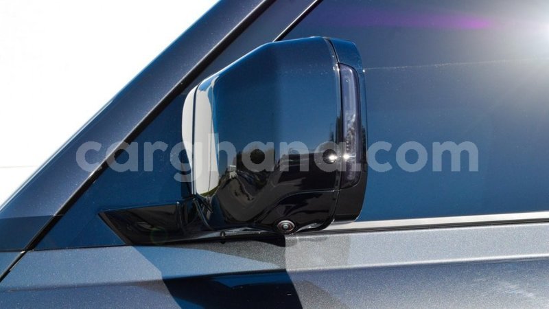 Big with watermark land rover defender ashanti import dubai 40008