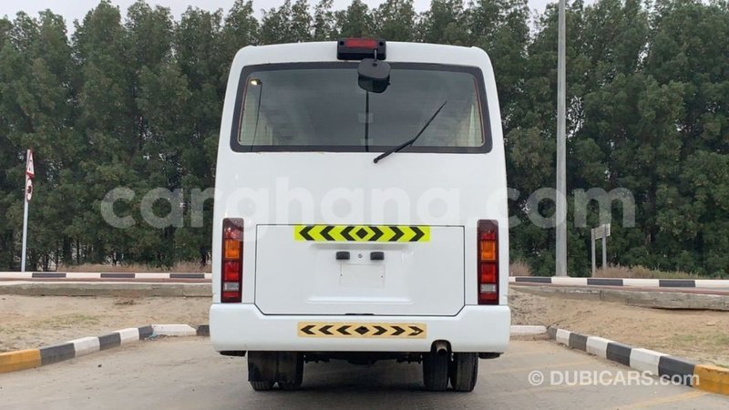 Big with watermark nissan evalia ashanti import dubai 40015