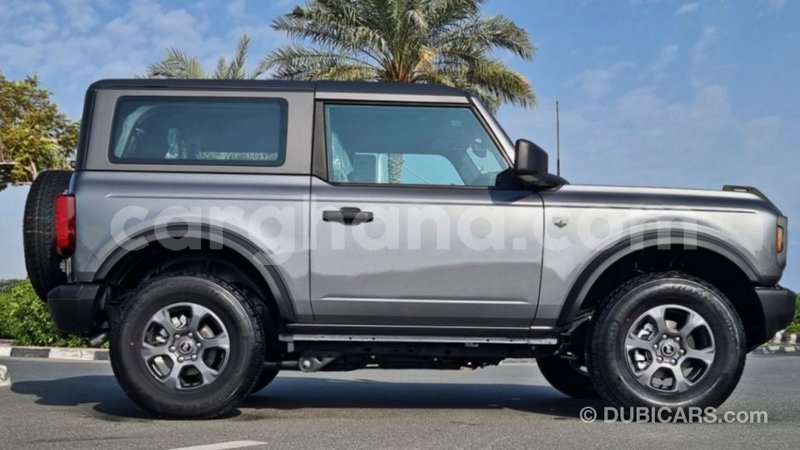 Big with watermark ford bronco ashanti import dubai 40018