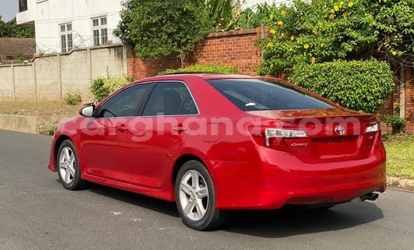 Ra Tuntun Toyota Camry Red Ọkọ̀ in Accra ni Greater Accra Ra Tuntun Toyota Camry Red Ọkọ̀ in Accra ni Greater Accra