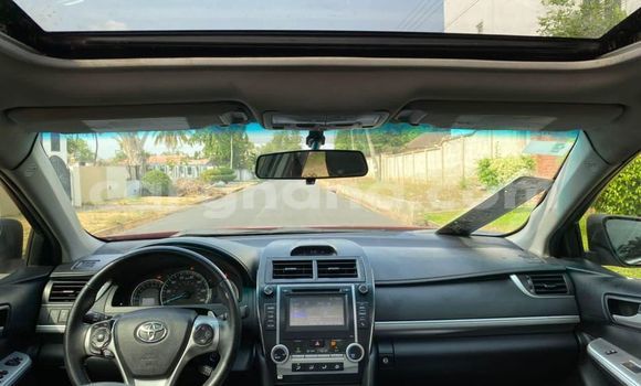 Ra Tuntun Toyota Camry Red Ọkọ̀ in Accra ni Greater Accra Ra Tuntun Toyota Camry Red Ọkọ̀ in Accra ni Greater Accra