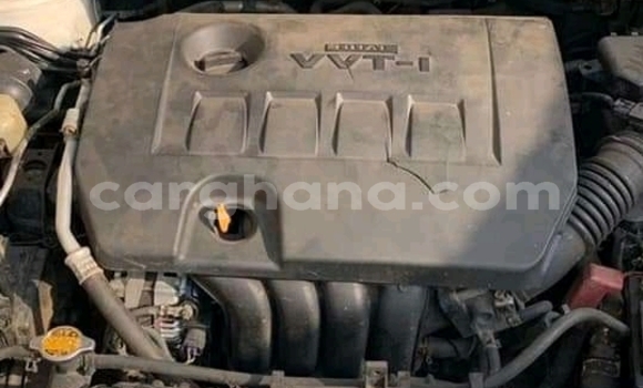 Ra Àlòkù Toyota Corolla funfun Ọkọ̀ in Accra ni Greater Accra Ra Àlòkù Toyota Corolla funfun Ọkọ̀ in Accra ni Greater Accra