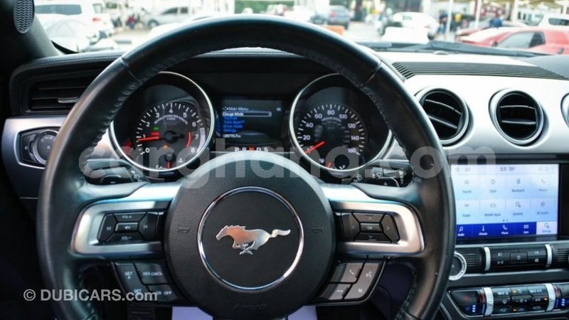 Big with watermark ford mustang ashanti import dubai 40073