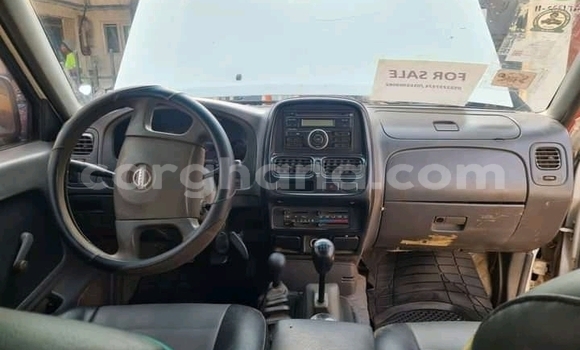 Sayi Na hannu Nissan Hardbody White Mota in Accra a Greater Accra Sayi Na hannu Nissan Hardbody White Mota in Accra a Greater Accra