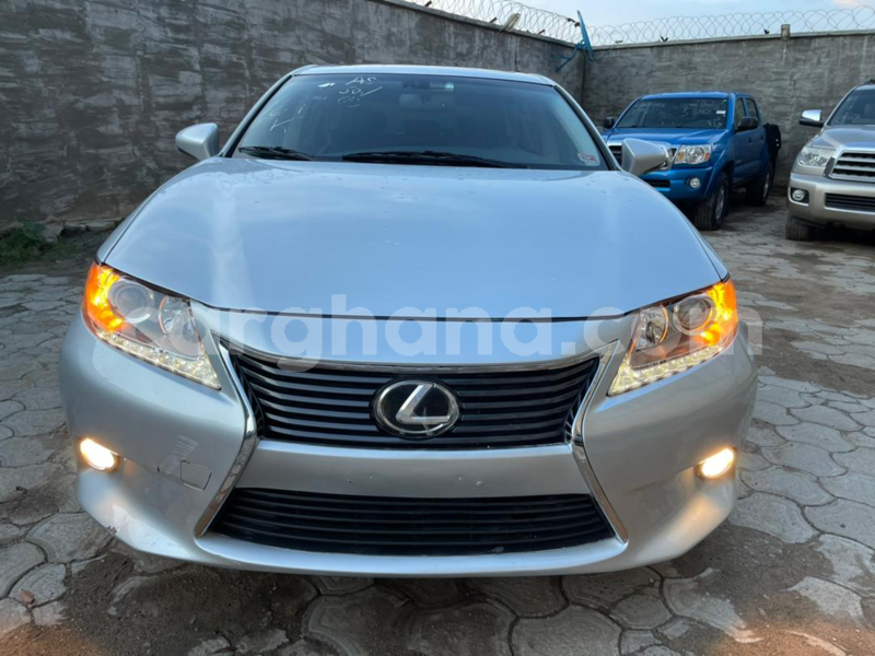 Big with watermark lexus es greater accra tema 40086