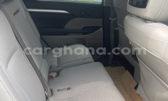 Buy Used Toyota Highlander Blue Car in Accra in Greater Accra Buy Used Toyota Highlander Blue Car in Accra in Greater Accra