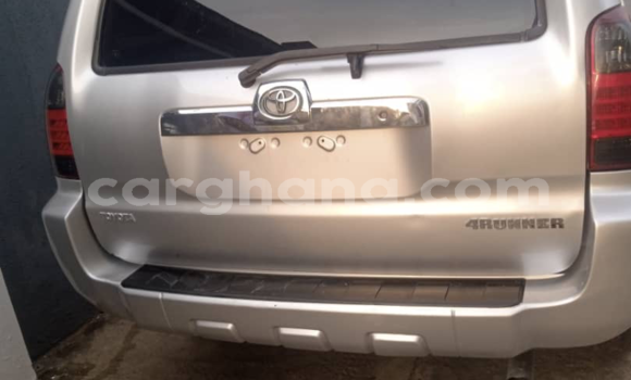 Sayi Na hannu Toyota 4Runner Azurfa Mota in Tema a Greater Accra Sayi Na hannu Toyota 4Runner Azurfa Mota in Tema a Greater Accra