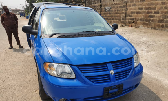 Sayi Na hannu Dodge Caravan Blue Mota in Tema a Greater Accra