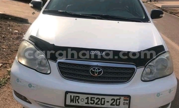 Ra Àlòkù Toyota Corolla funfun Ọkọ̀ in Accra ni Greater Accra Ra Àlòkù Toyota Corolla funfun Ọkọ̀ in Accra ni Greater Accra