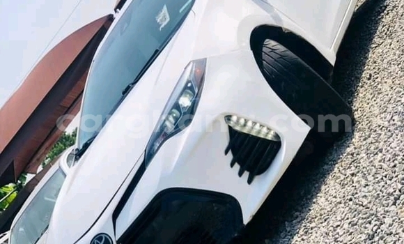 Buy Used Toyota Corolla White Car in Accra in Greater Accra Buy Used Toyota Corolla White Car in Accra in Greater Accra