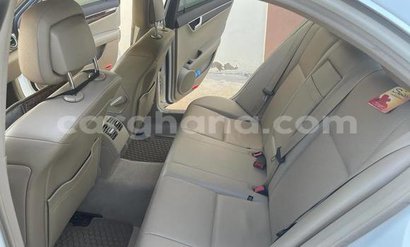 Ra Àlòkù Mercedes-Benz C250 coupe funfun Ọkọ̀ in Accra ni Greater Accra Ra Àlòkù Mercedes-Benz C250 coupe funfun Ọkọ̀ in Accra ni Greater Accra