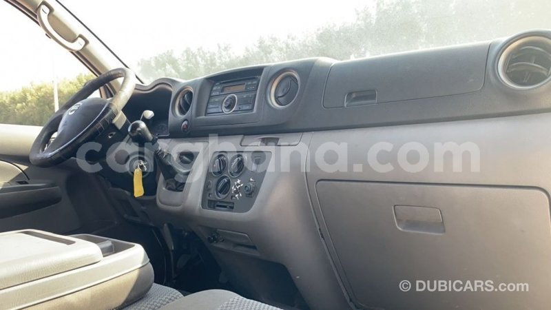 Big with watermark nissan urvan ashanti import dubai 40135