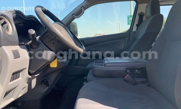 Ra Imported Nissan Urvan funfun Ọkọ̀ in Import - Dubai ni Ashanti Ra Imported Nissan Urvan funfun Ọkọ̀ in Import - Dubai ni Ashanti