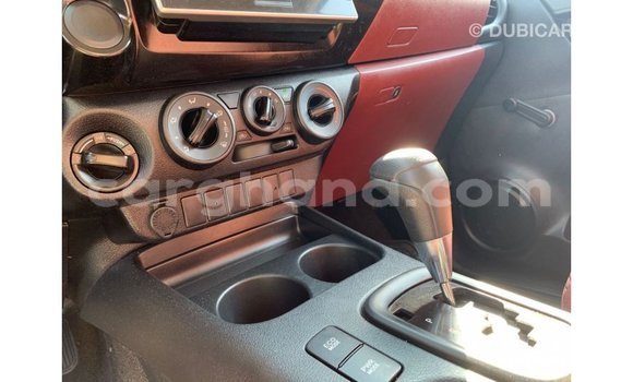 Sayi Imported Toyota Hilux White Mota in Import - Dubai a Ashanti Sayi Imported Toyota Hilux White Mota in Import - Dubai a Ashanti