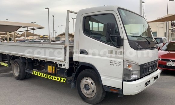 Ra Imported Mitsubishi i funfun Ọkọ̀ in Import - Dubai ni Ashanti Ra Imported Mitsubishi i funfun Ọkọ̀ in Import - Dubai ni Ashanti