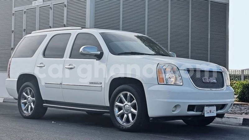 Big with watermark gmc yukon ashanti import dubai 40156