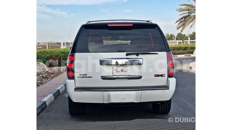 Big with watermark gmc yukon ashanti import dubai 40156