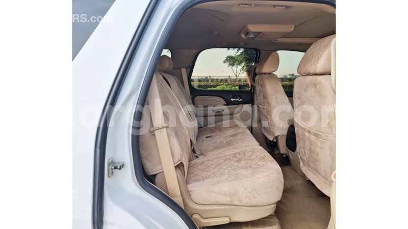 Big with watermark gmc yukon ashanti import dubai 40156