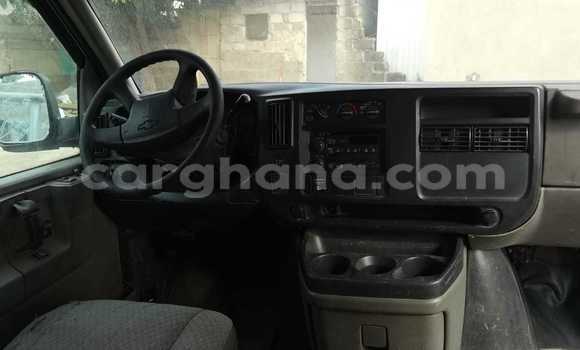 Ra Àlòkù Chevrolet Express funfun Ọkọ̀ in Accra ni Greater Accra Ra Àlòkù Chevrolet Express funfun Ọkọ̀ in Accra ni Greater Accra