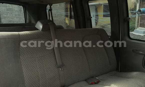 Ra Àlòkù Chevrolet Express funfun Ọkọ̀ in Accra ni Greater Accra Ra Àlòkù Chevrolet Express funfun Ọkọ̀ in Accra ni Greater Accra