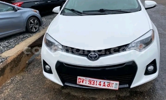 Buy Used Toyota Corolla White Car in Accra in Greater Accra